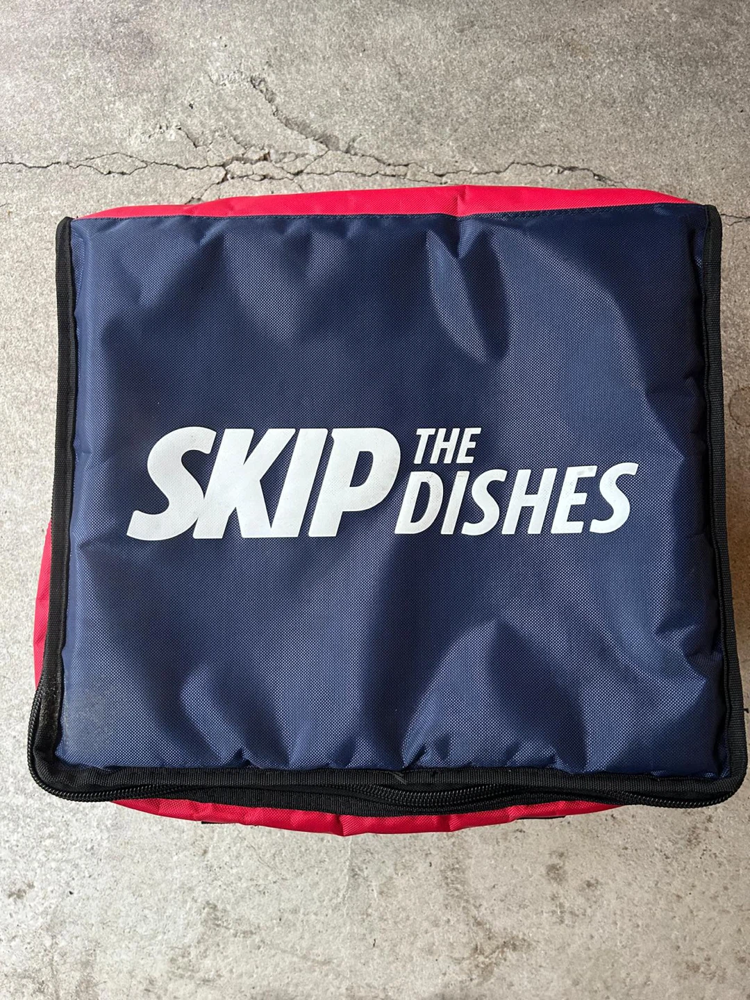 Moving sale - Skip The Dishes Insulated Delivery Bag - photo 2