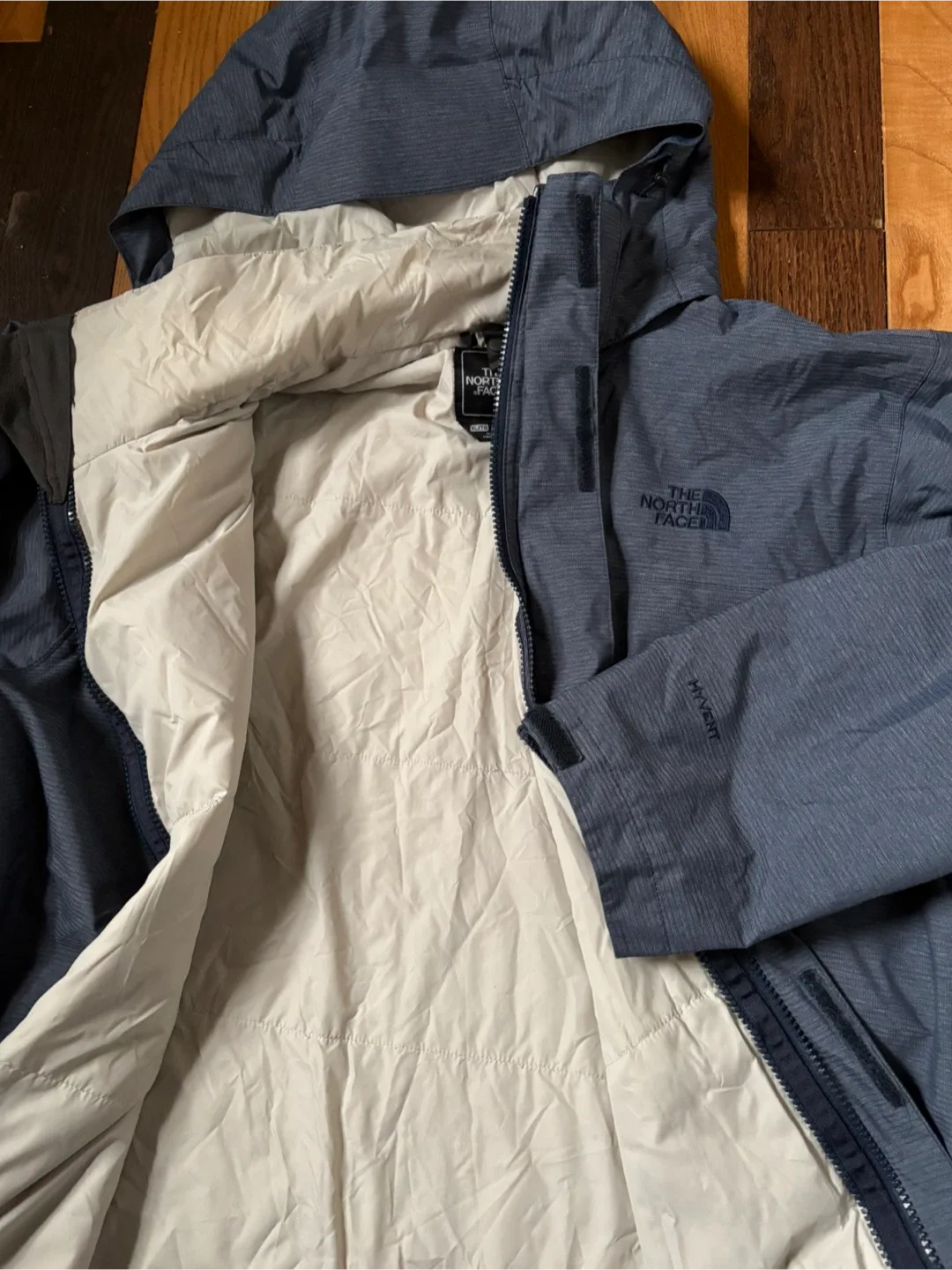 The North Face TNF HyVent Jacket XL mec acg patagonia image indicator(3)