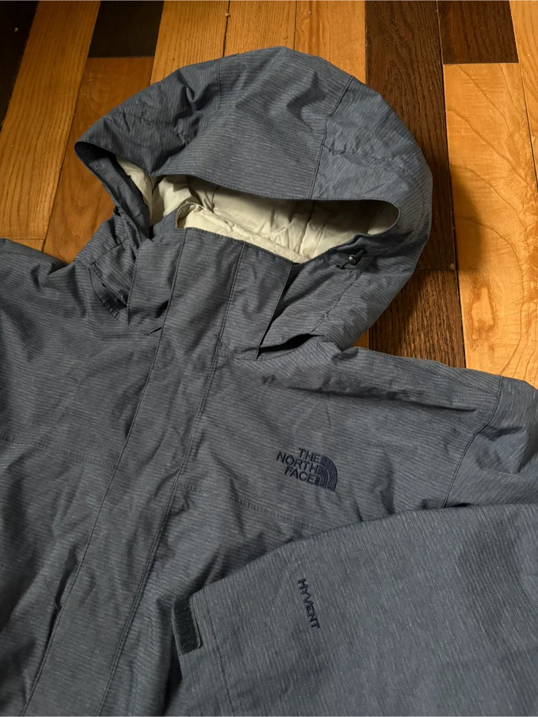 The North Face TNF HyVent Jacket XL mec acg patagonia image indicator(4)
