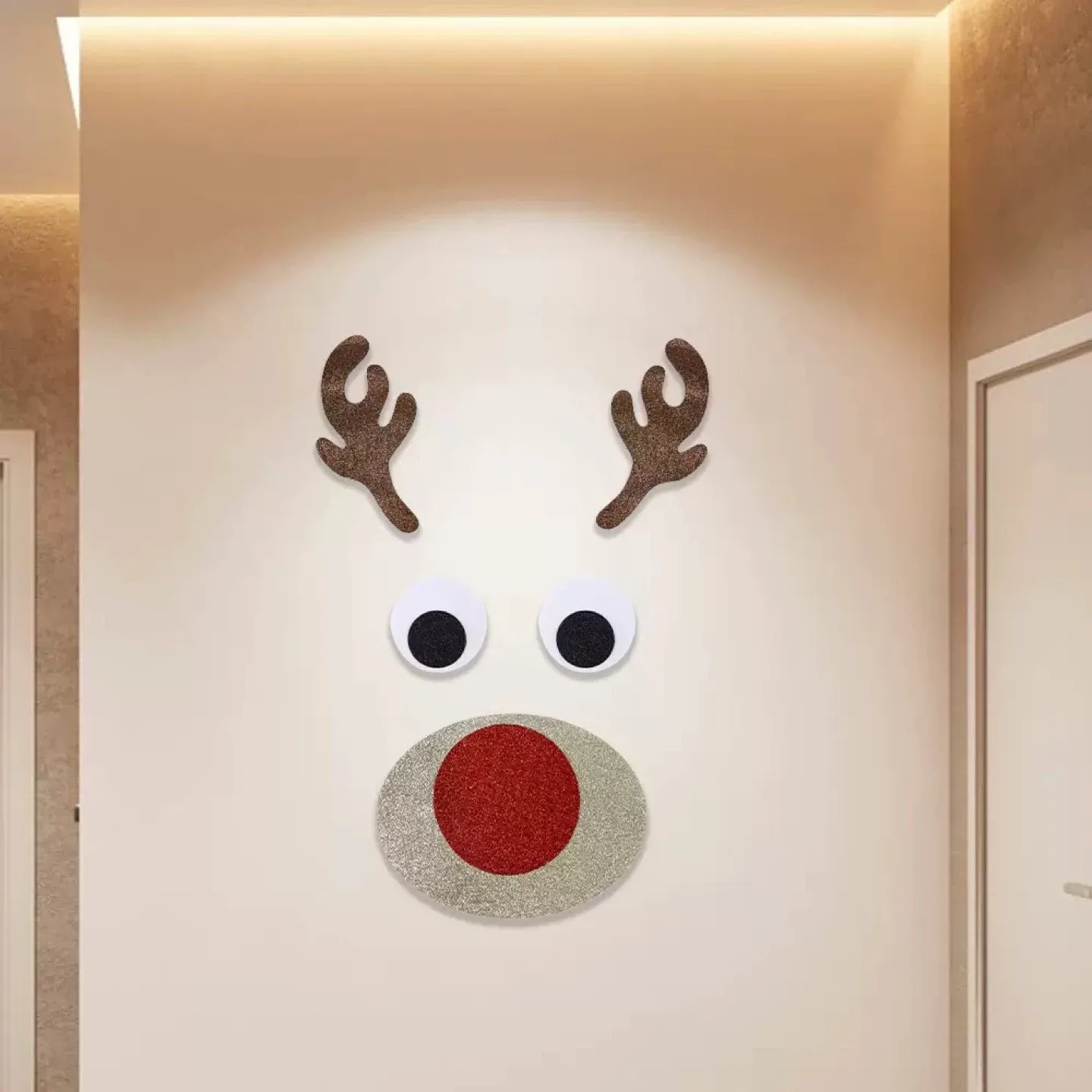 Reindeer/Christmas Tree Wall Decor
