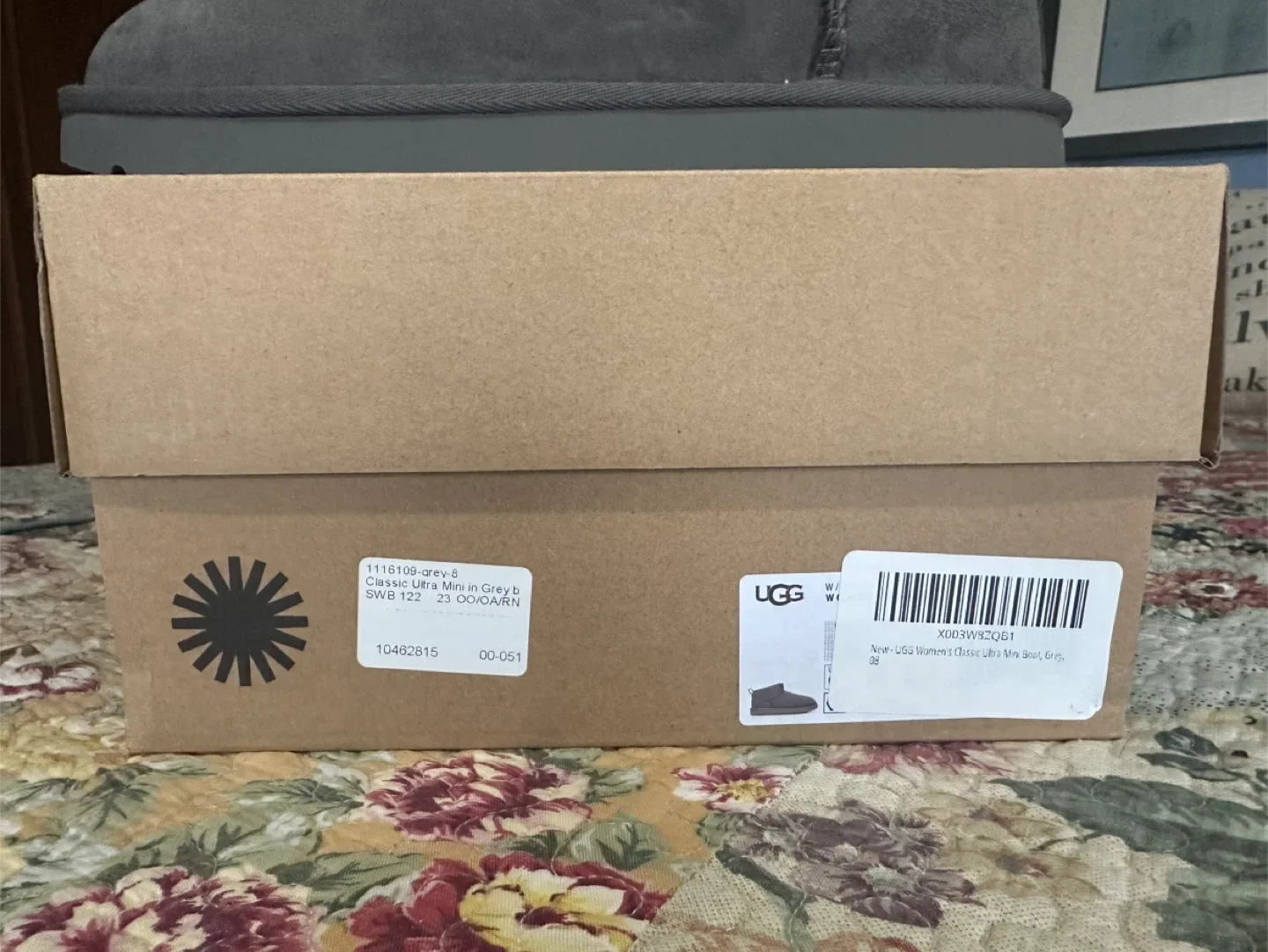 UGG Classic Ultra Mini Boots - Grey, Size 8 image indicator(4)