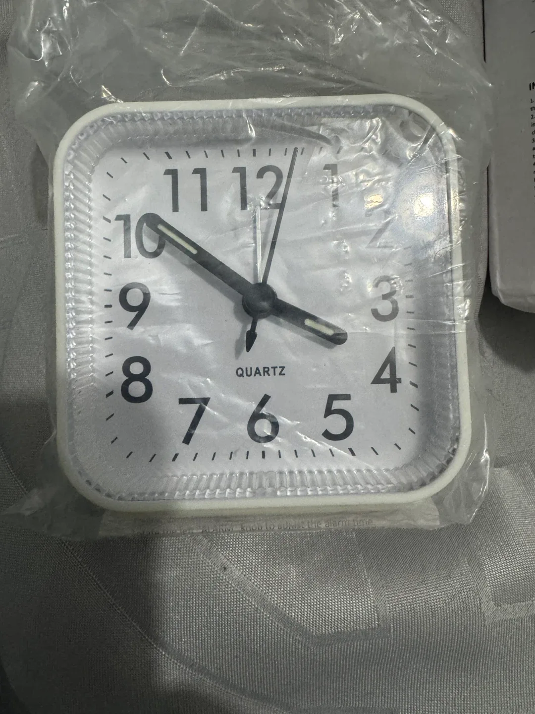 New Square White Quartz Alarm Clock