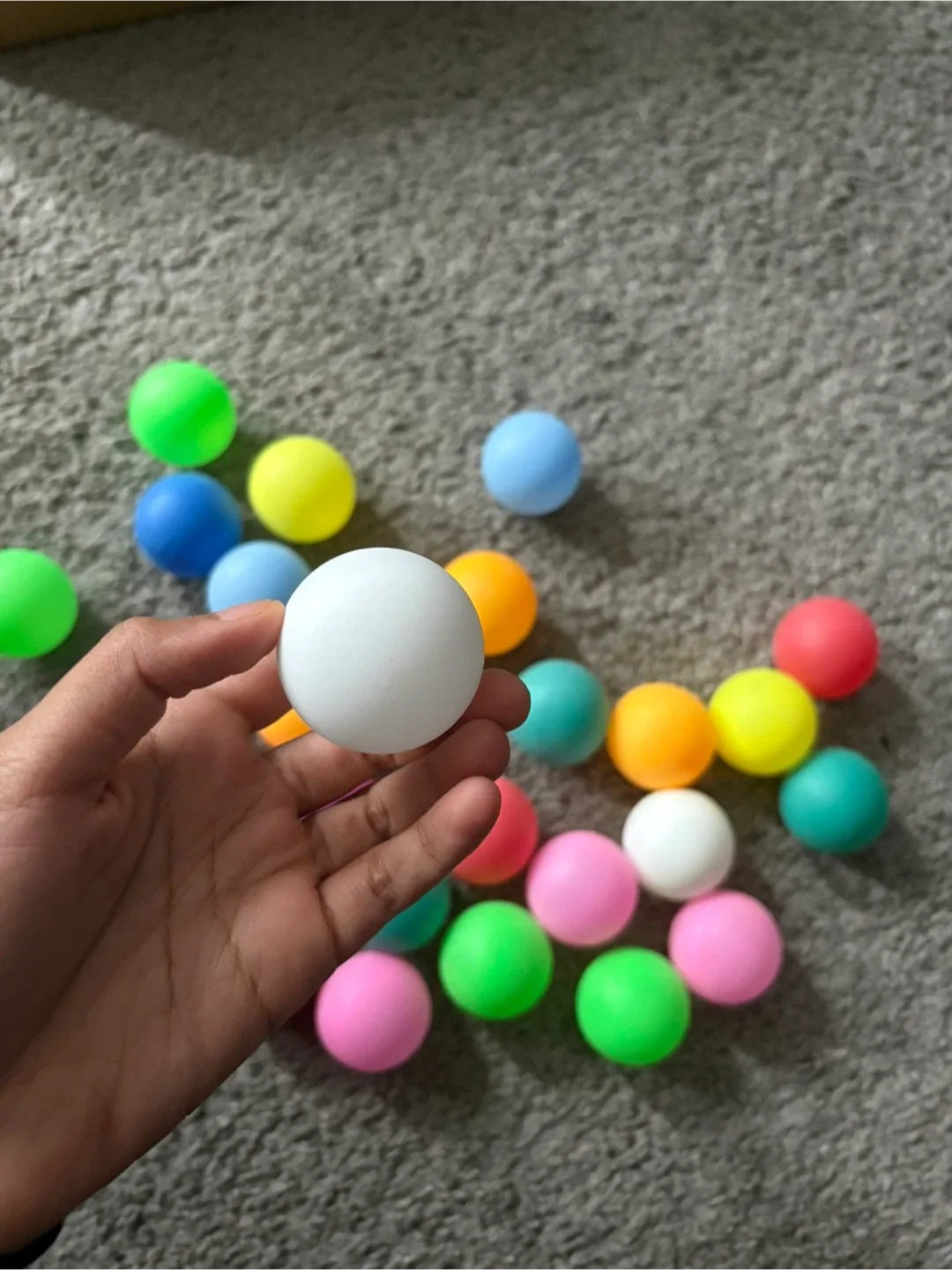 28 Ping Pong balls