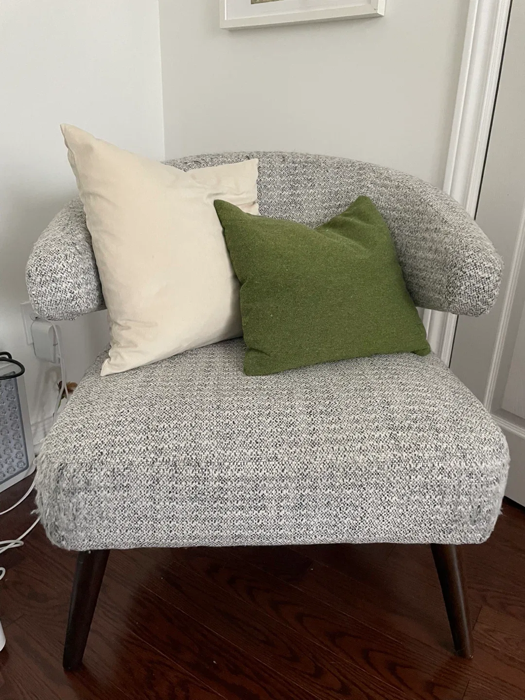 Free! Structube chair