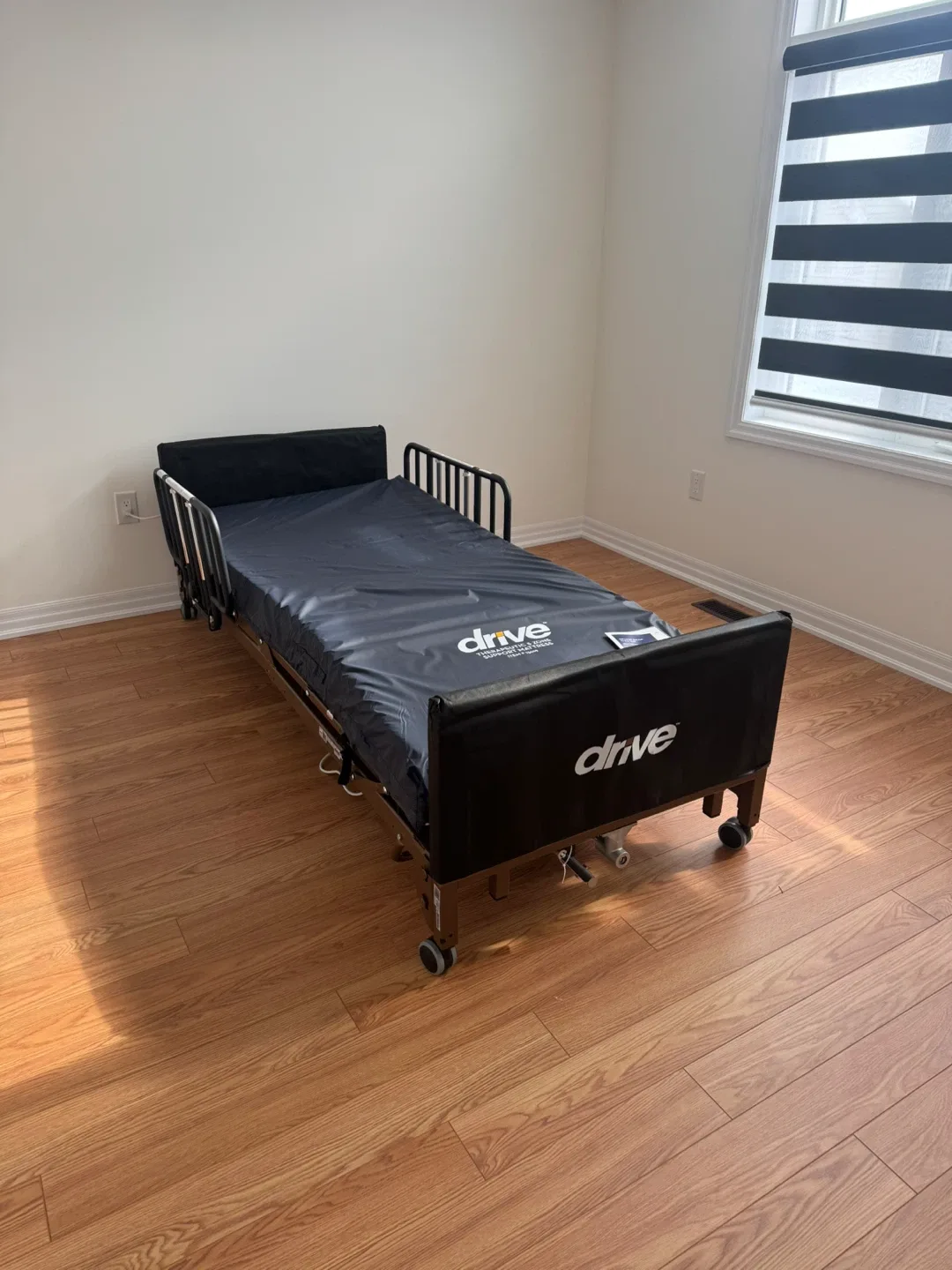 DRIVE MEDICAL HOSPITAL BED