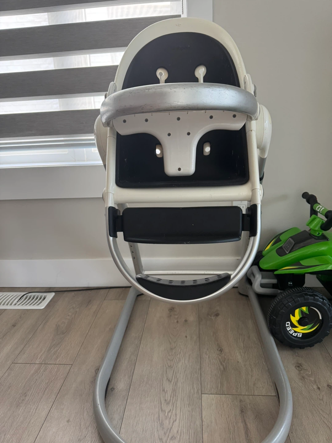 Highpod Pivotal High Chair - photo 3