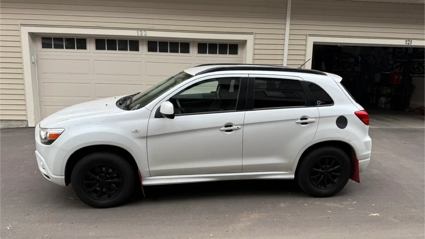 2011 Mitsubishi RVR ES 4WD 2.0L - Well Maintained image indicator(3)