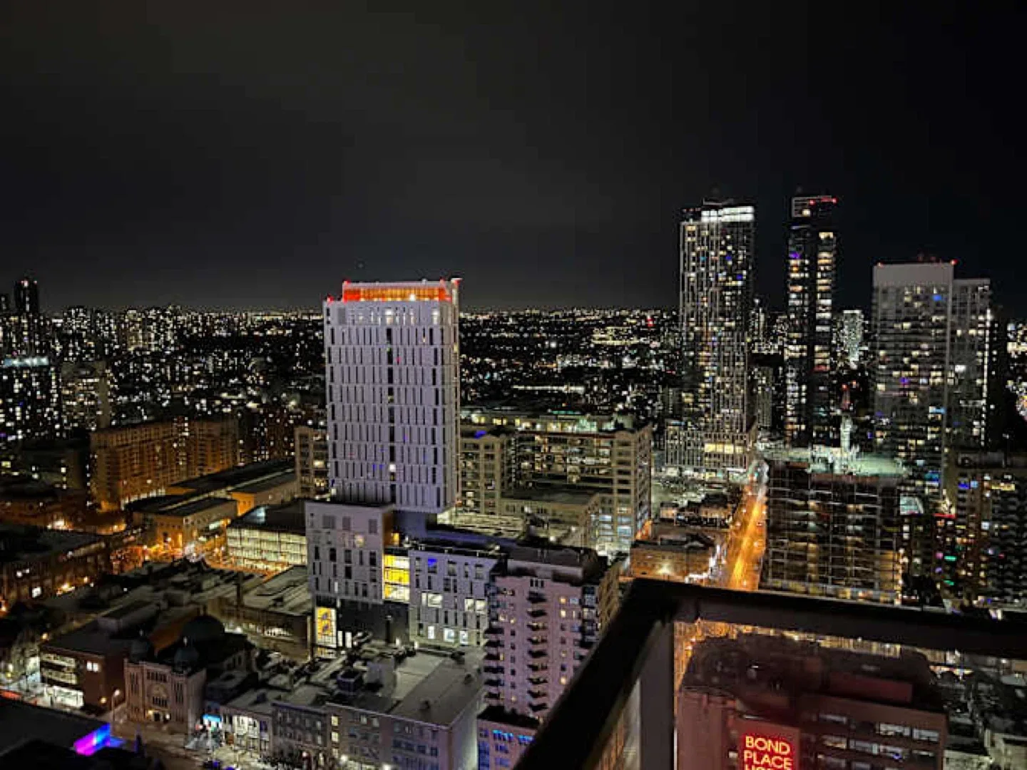 Room for Rent – Downtown Core!