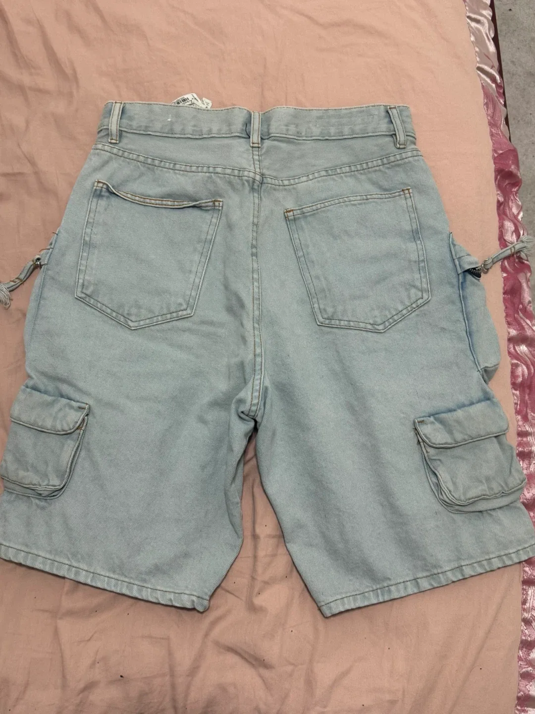 Zara Denim Cargo Shorts - Size 30 image indicator(2)