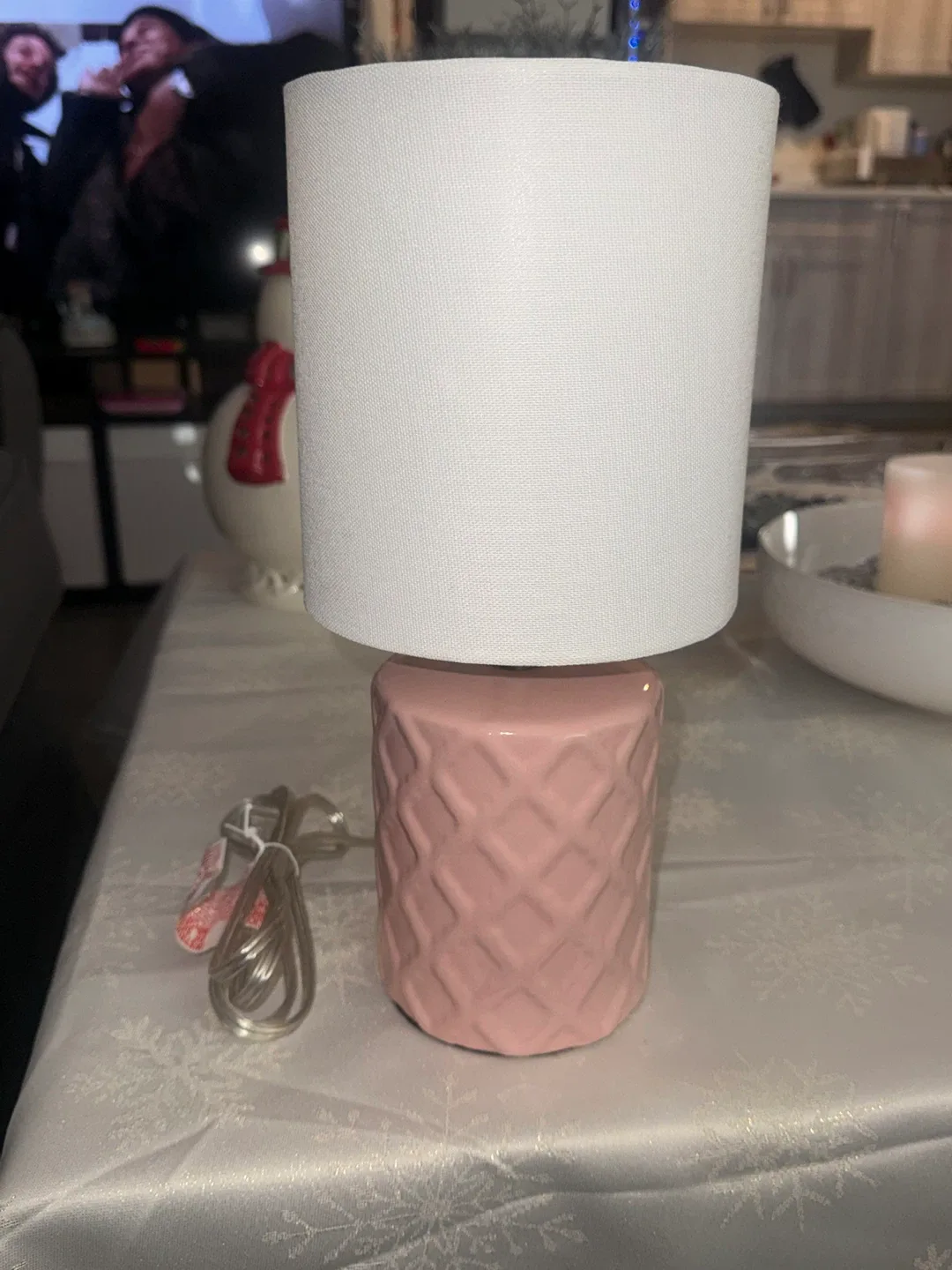 Pink Ceramic Table Lamp With White Shade image indicator(2)