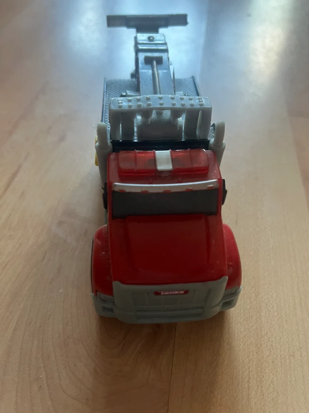 Tonka Towing Service Truck image indicator(3)