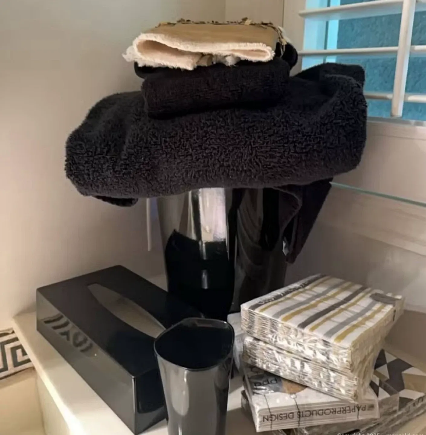 Black Tissue Box Cover & Napkins
