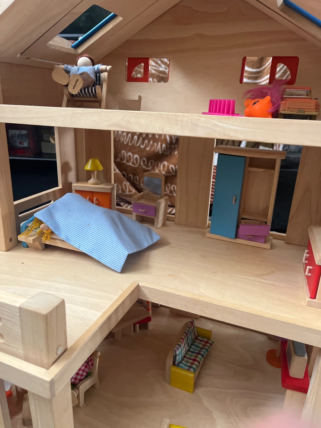 Plan Toys Wooden Dollhouse with Furniture - photo 5