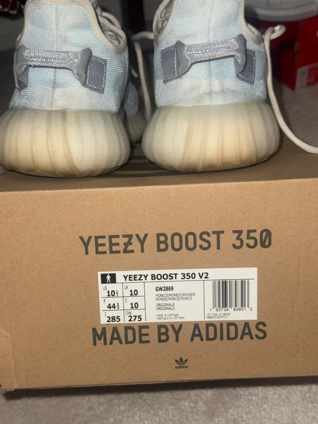 Adidas Yeezy Boost 350 V2 Cloud White US 10.5 image indicator(3)