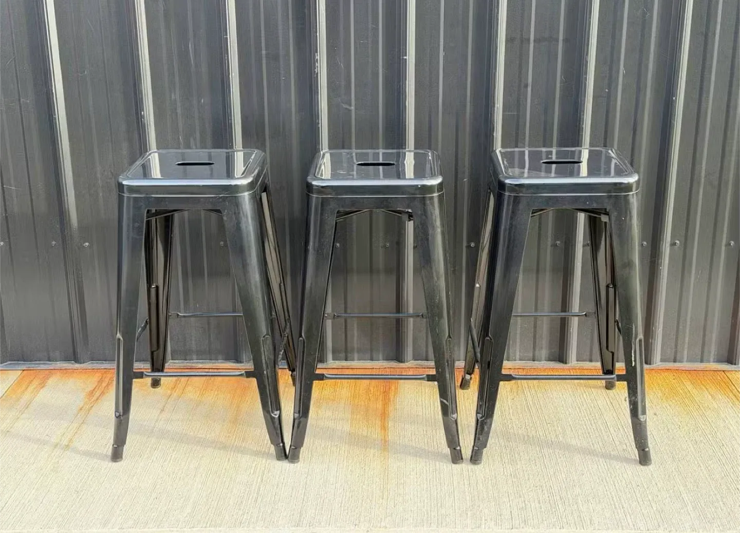 Set of 3 Black Metal Bar Stools