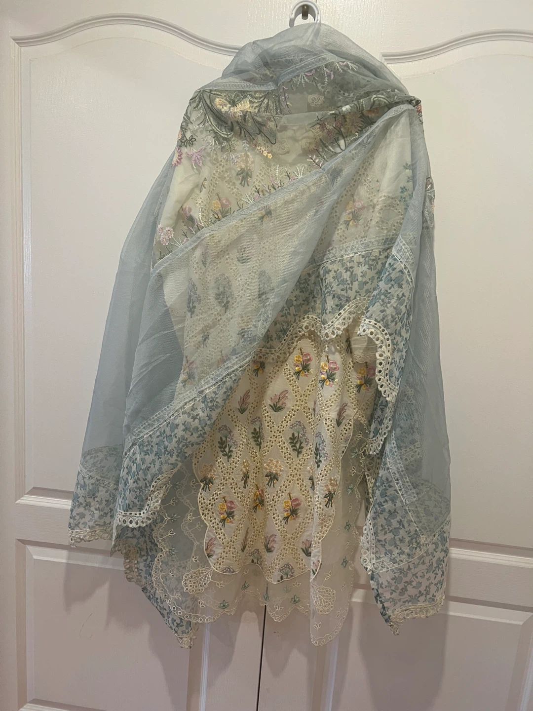 Floral Embroidered Dress - photo 4