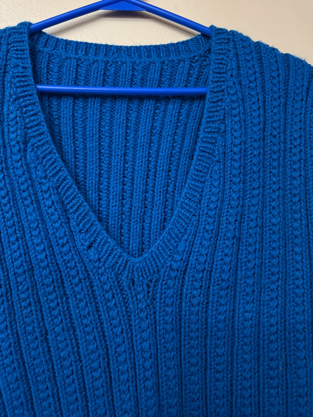 Women’s Sweater Vest Blue {Large} - photo 3