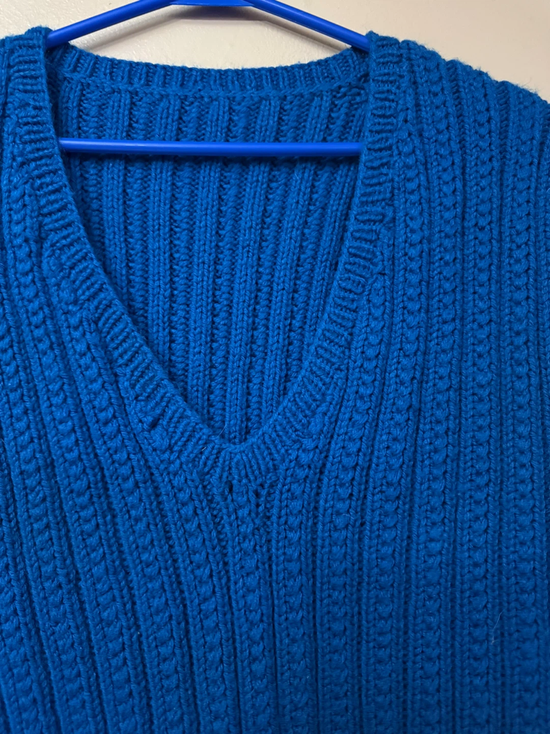 Women’s Sweater Vest Blue {Large} - photo 4