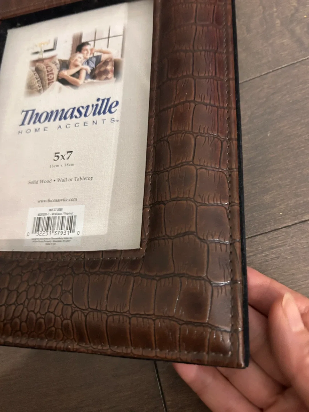 Thomasville Home Accents 5x7 Picture Frame image indicator(4)