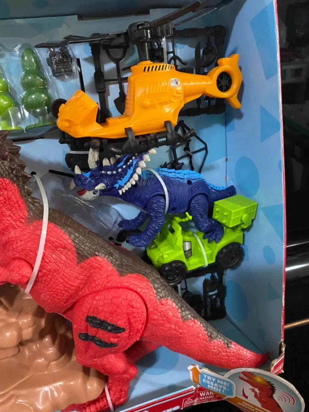 Brand New Kid Connection Deluxe Dinosaur Playset - 52 Pieces image indicator(6)