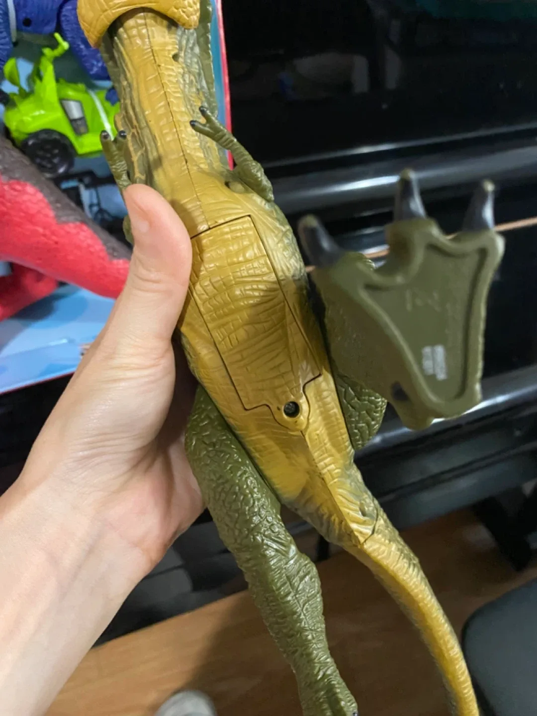 JW Electric Sound Dinosaur Toy image indicator(2)