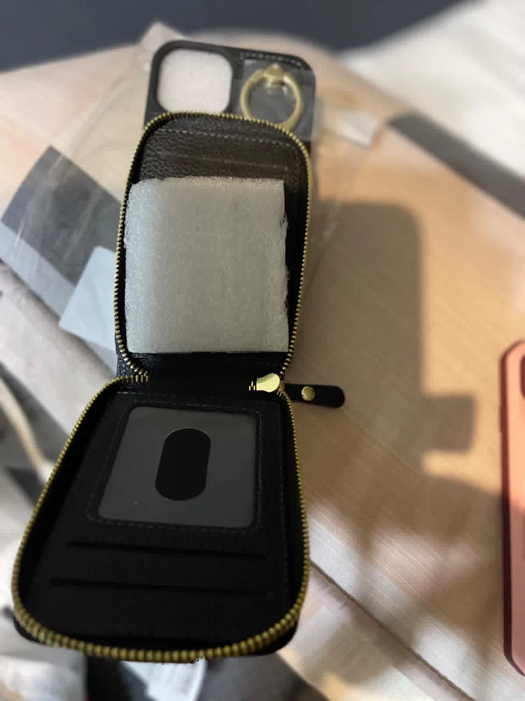 iPhone 14 Pro Wallet Case - New image indicator(5)