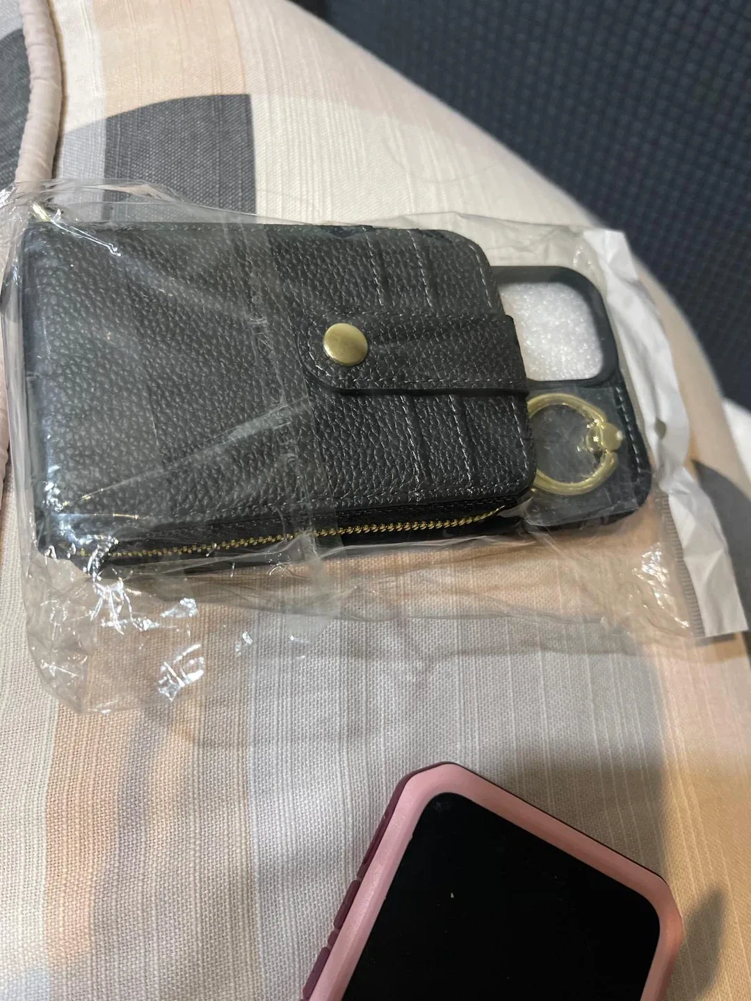 iPhone 14 Pro Wallet Case - New image indicator(4)