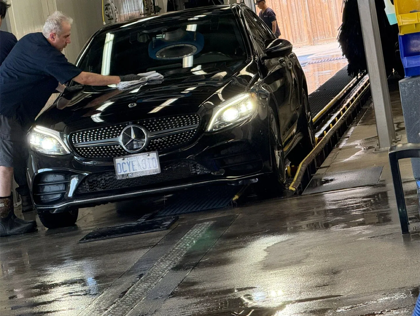 2020 Mercedes C300 image indicator(2)