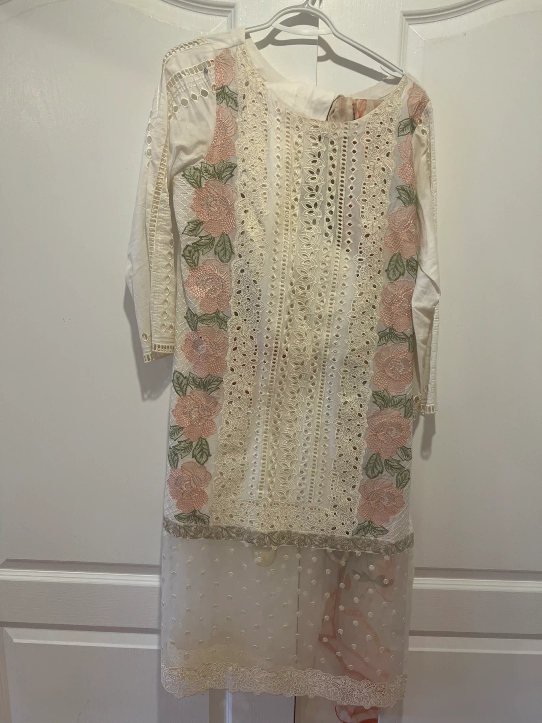 Floral Embroidered Dress - photo 3