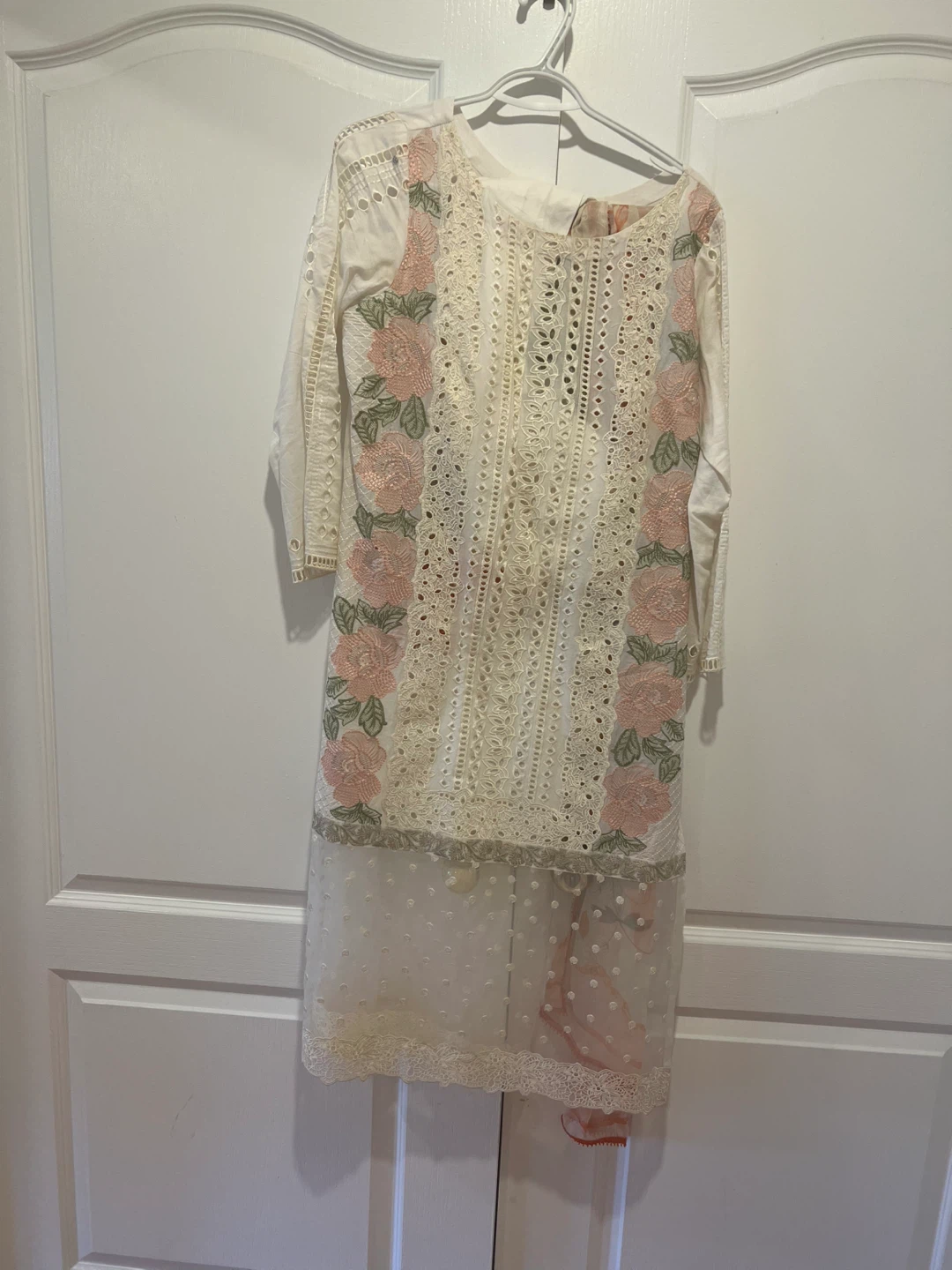 Floral Embroidered Dress - photo 2