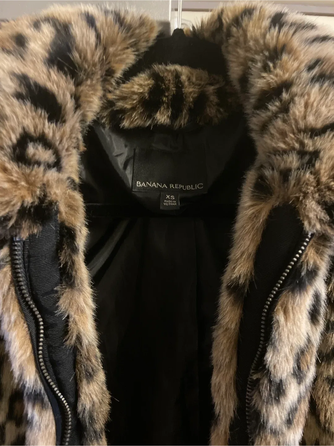 Banana Republic Faux Fur Jacket - XS image indicator(2)