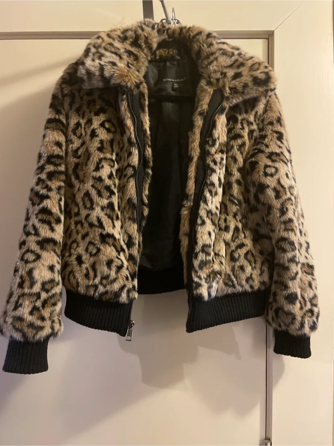 Banana Republic Faux Fur Jacket - XS image indicator(4)
