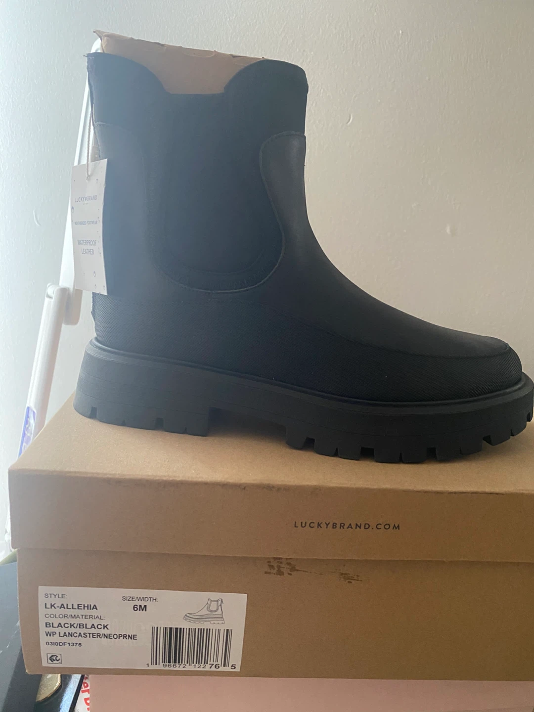 Lucky Brand LK-ALLEHIA Black Boots, Size 6M