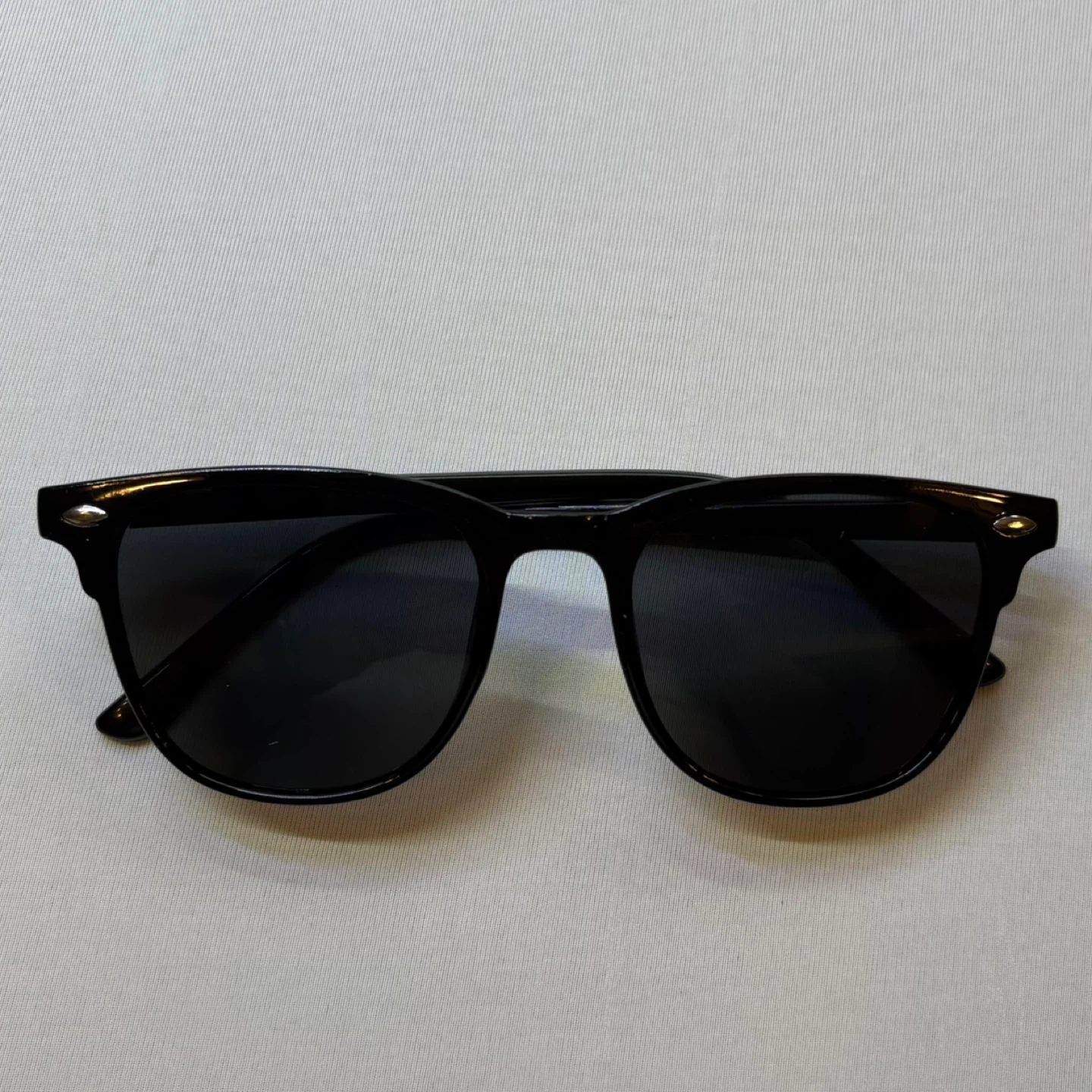 Meet Glasses Black Frame Dark Tint Wayfarer Unisex Sunglasses 4 - photo 4