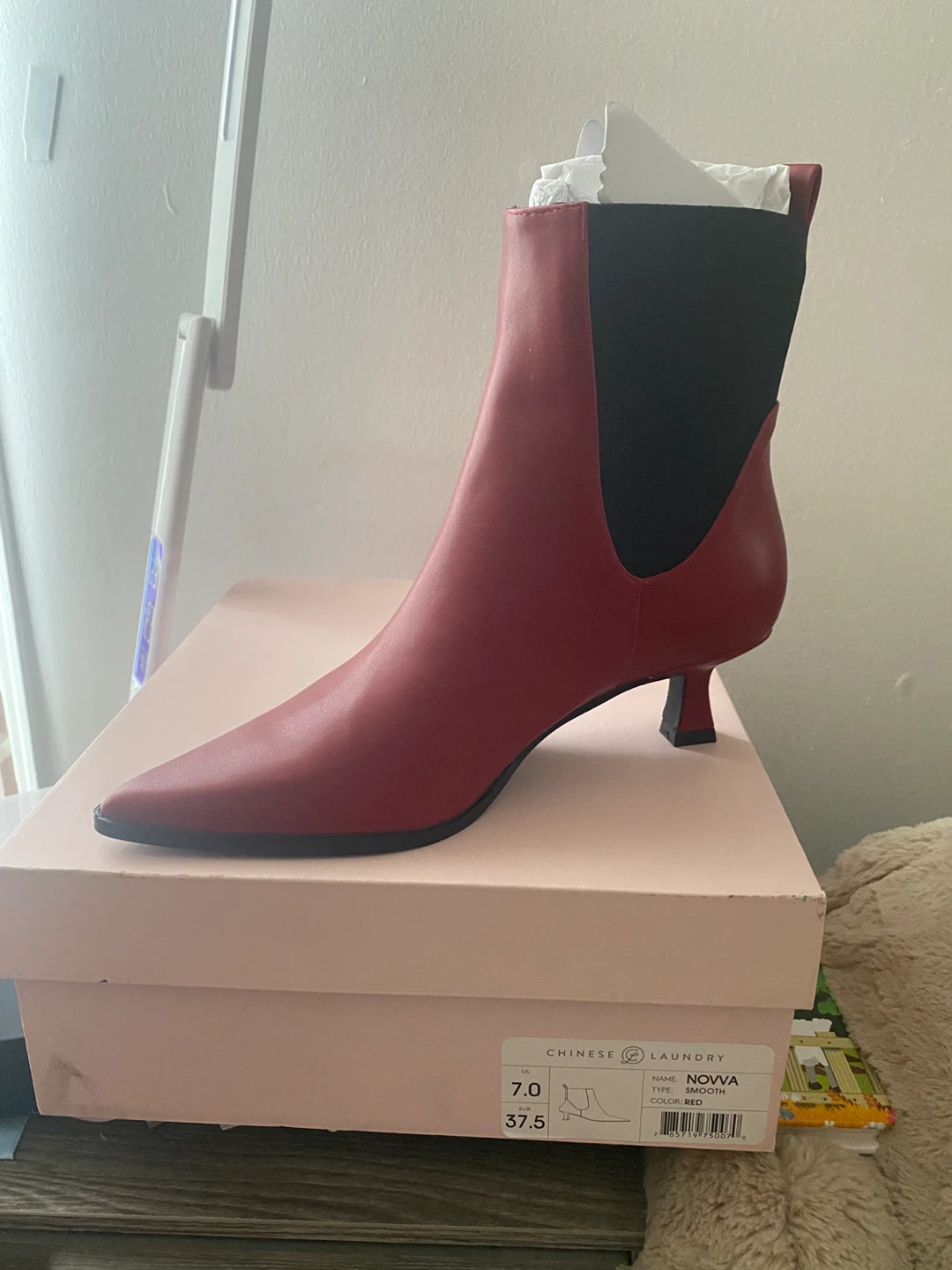 Chinese Laundry Novva Booties - Size 7