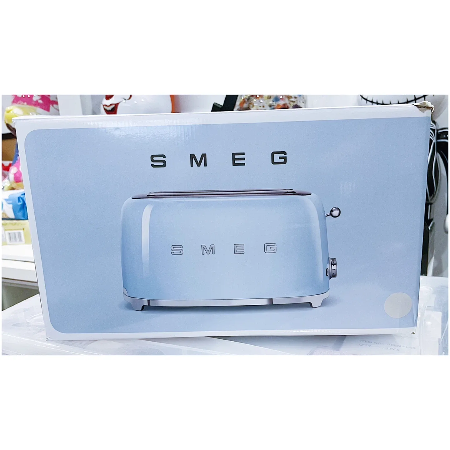 SMEG 4-SLICE TOASTER IN PASTEL PINK - BRAND NEW IN BOX image indicator(2)