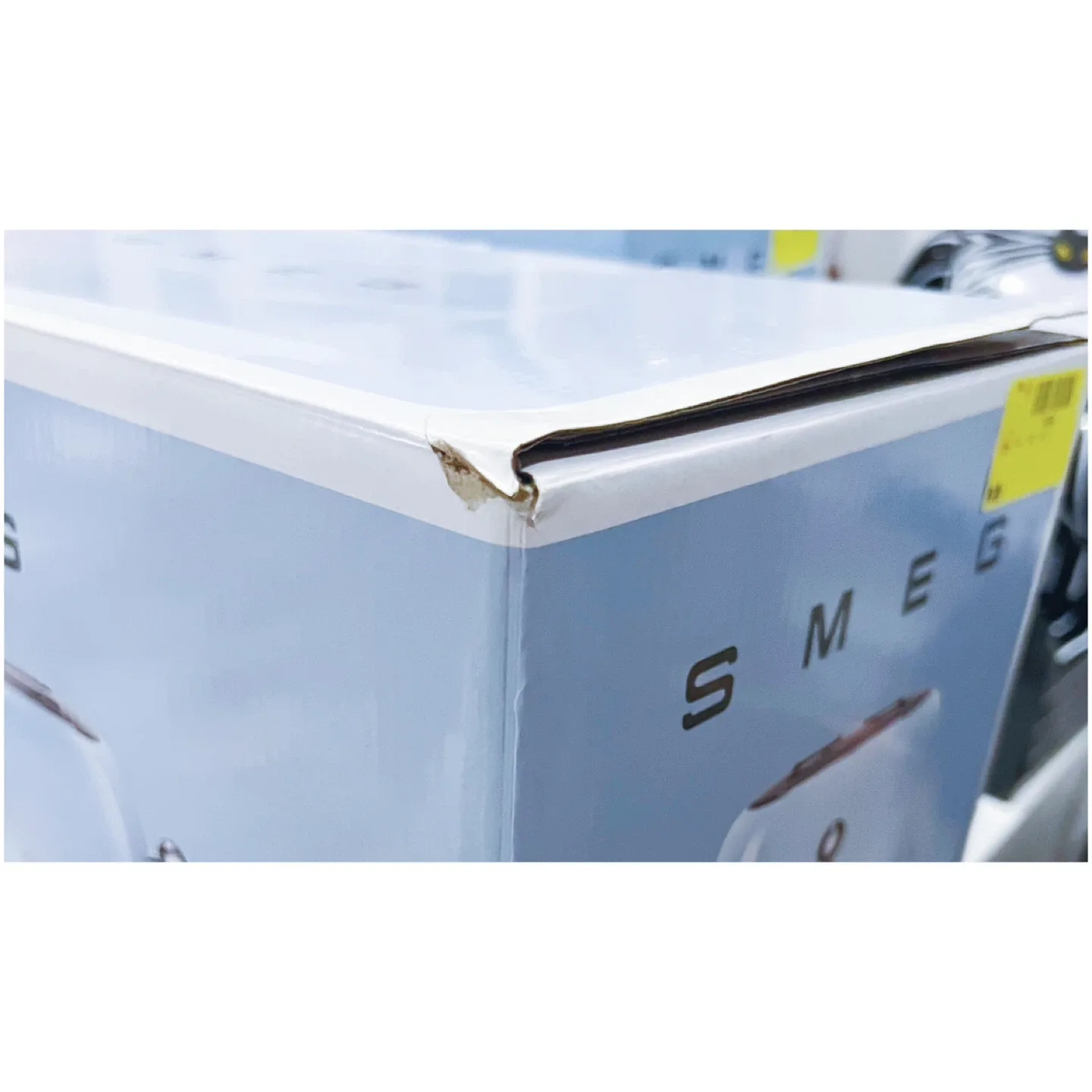 SMEG 4-SLICE TOASTER IN PASTEL PINK - BRAND NEW IN BOX image indicator(4)