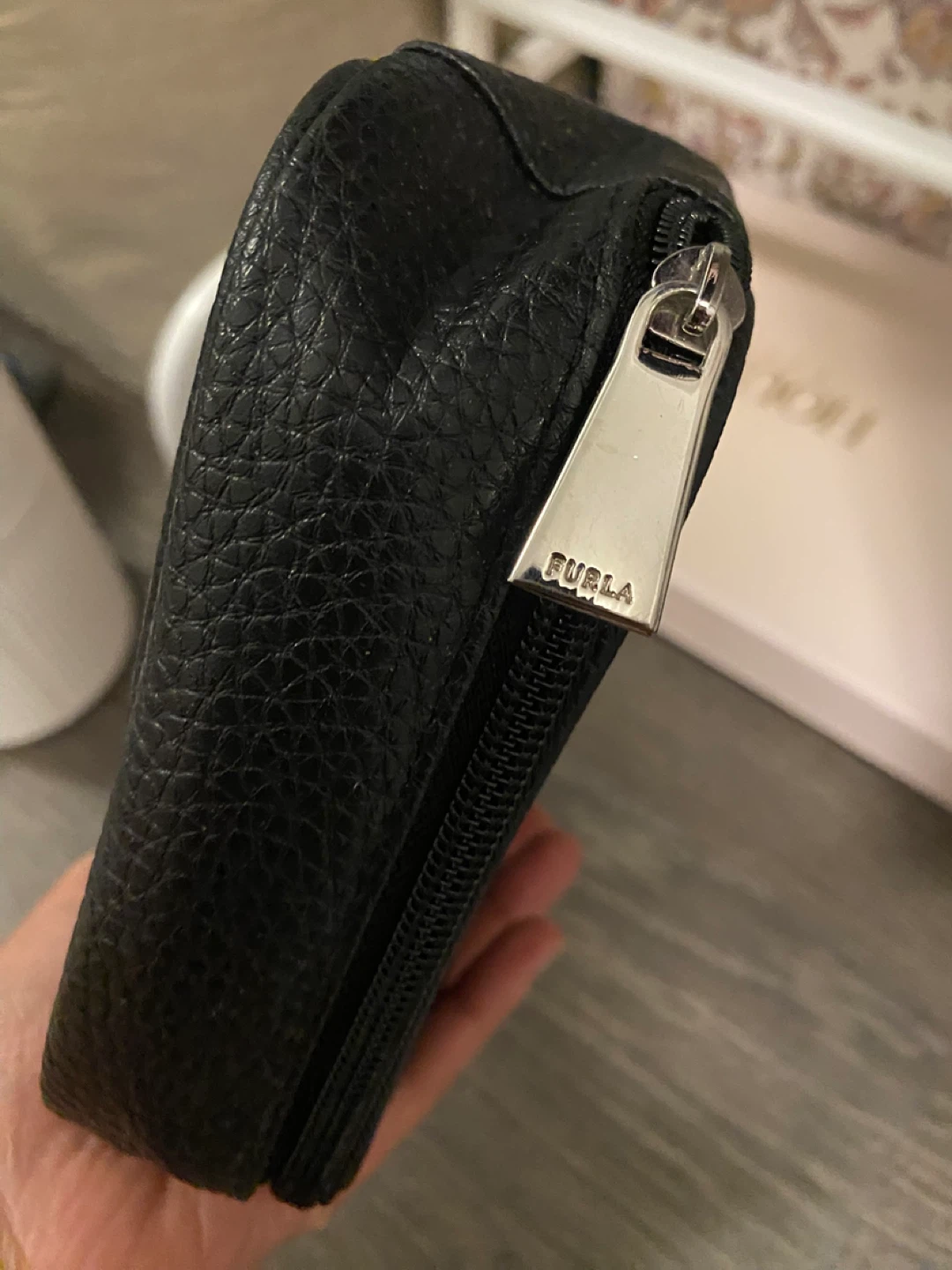 Furla Black Leather Pouch - photo 2