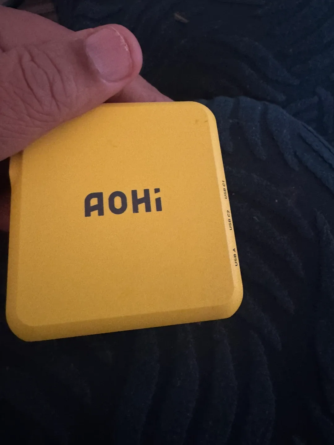 AOHi THE YOUTH 140W GaN Charger - Yellow image indicator(5)
