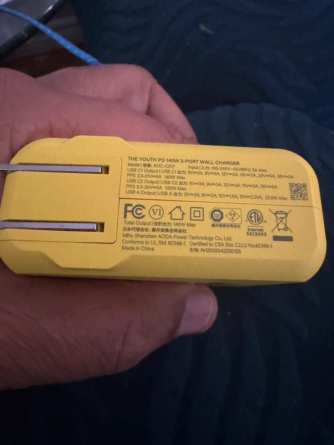 AOHi THE YOUTH 140W GaN Charger - Yellow image indicator(4)