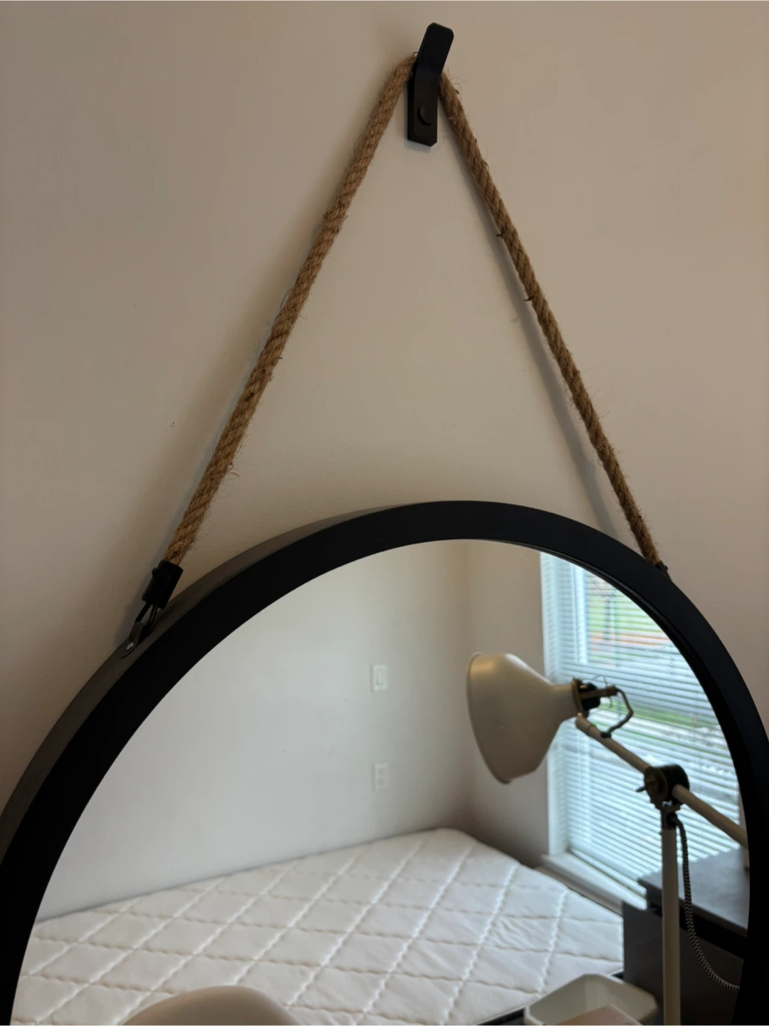 Round Wall Mirror with Rope and hanger - 23.2 inch - photo 3