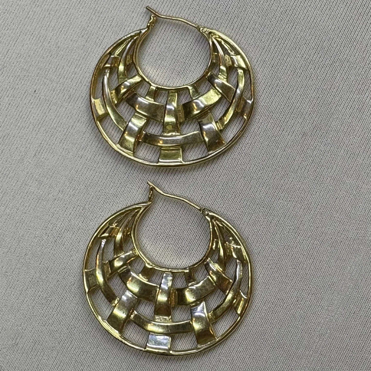 Fossil Gold Tone Woven Pendant Necklace Earring Set image indicator(4)