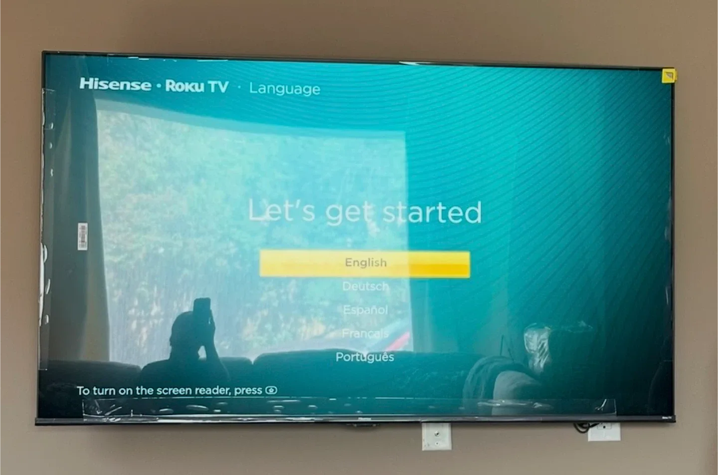 Hisense Roku TV UHD 4K 65" R6 Series