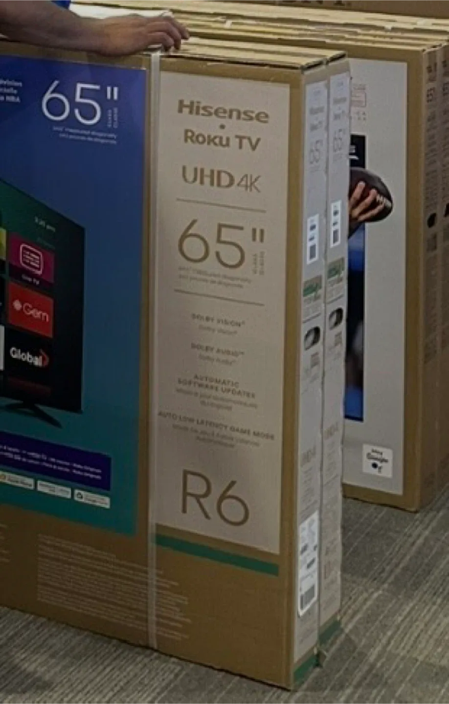 Hisense Roku TV UHD 4K 65" R6 Series image indicator(2)