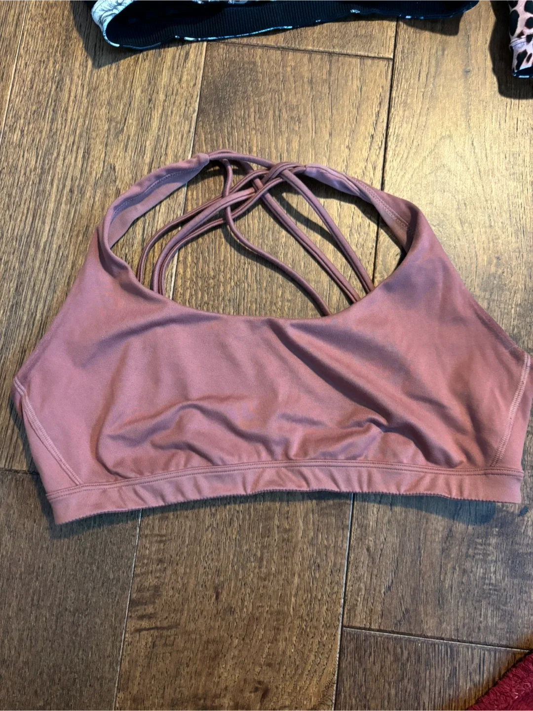 VS Sports Bras image indicator(5)