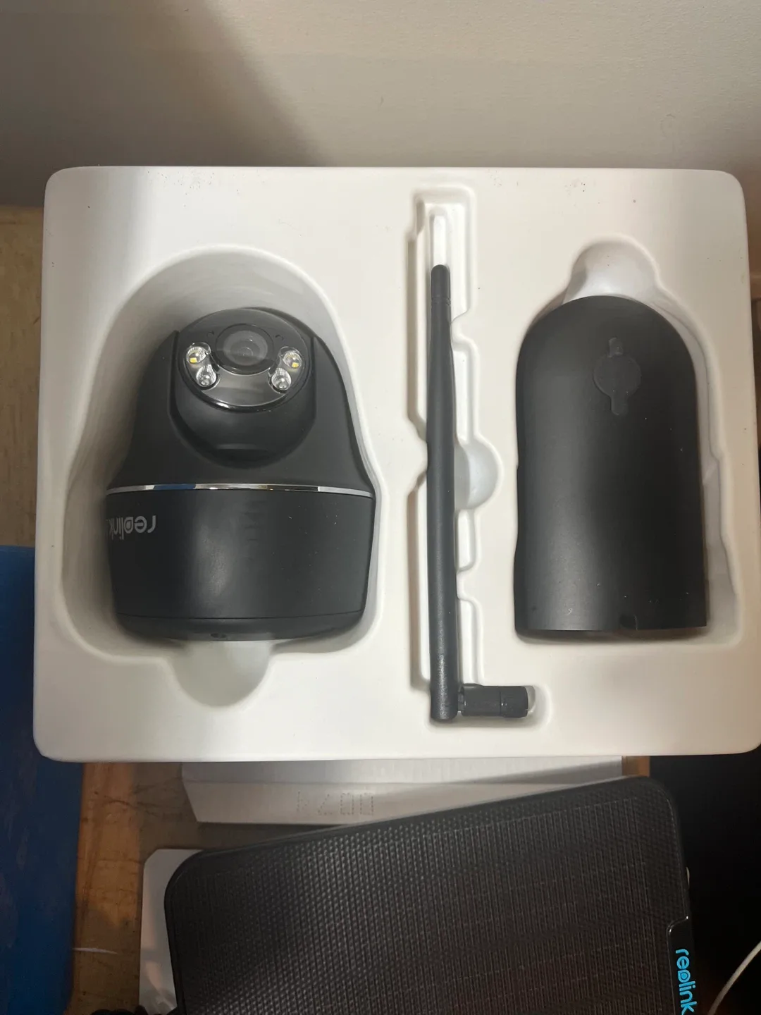 New Reolink Argus PT Ultra + Solar Panel 2 image indicator(3)