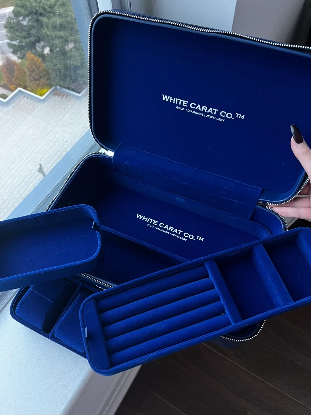 White Carat Co. Jewellery Leather Travel Case 💎 image indicator(5)