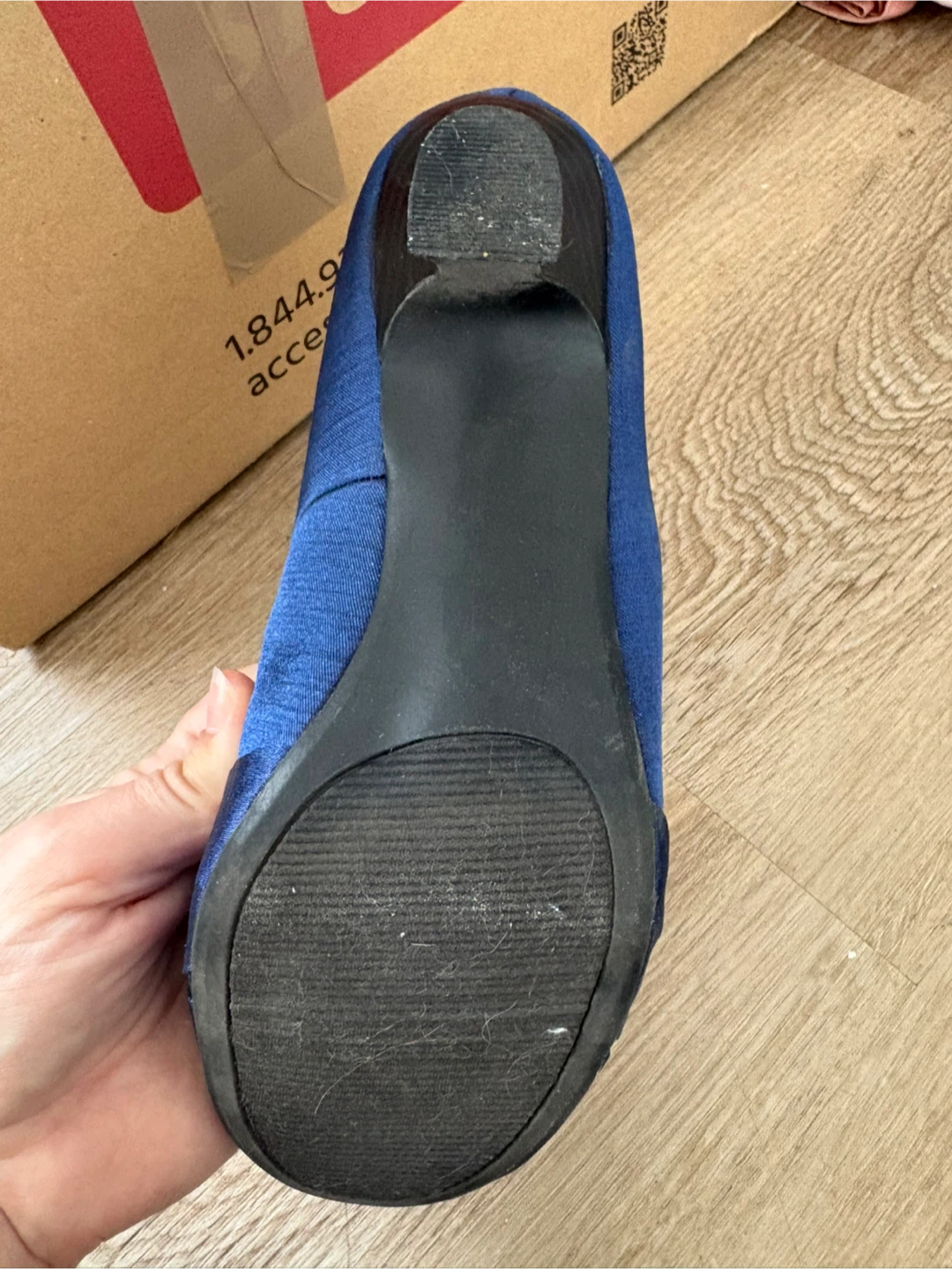 Blue satin kitten heels - photo 3