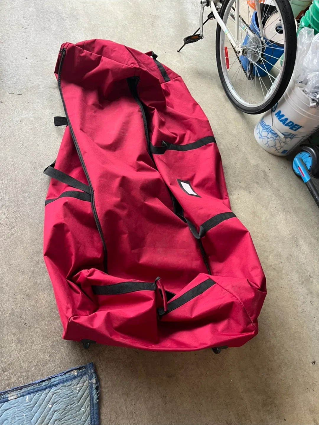 Artificial Christmas Tree with Lights image indicator(5)