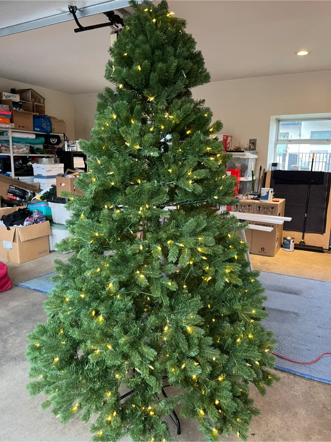 Artificial Christmas Tree with Lights image indicator(2)